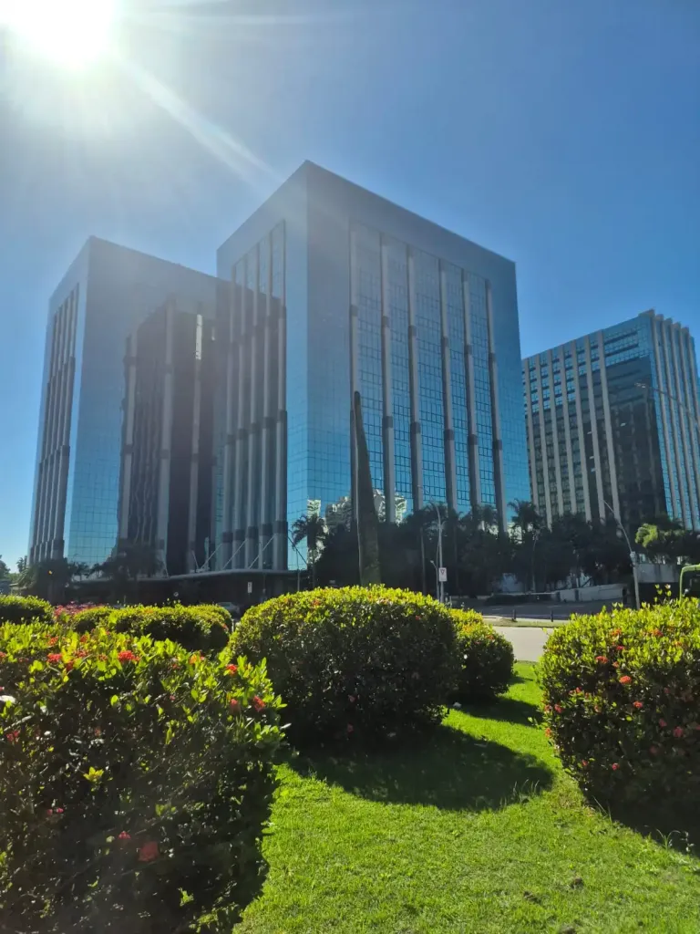 Edifício corporativo onde fica a sede da Átimos, na Barra da Tijuca